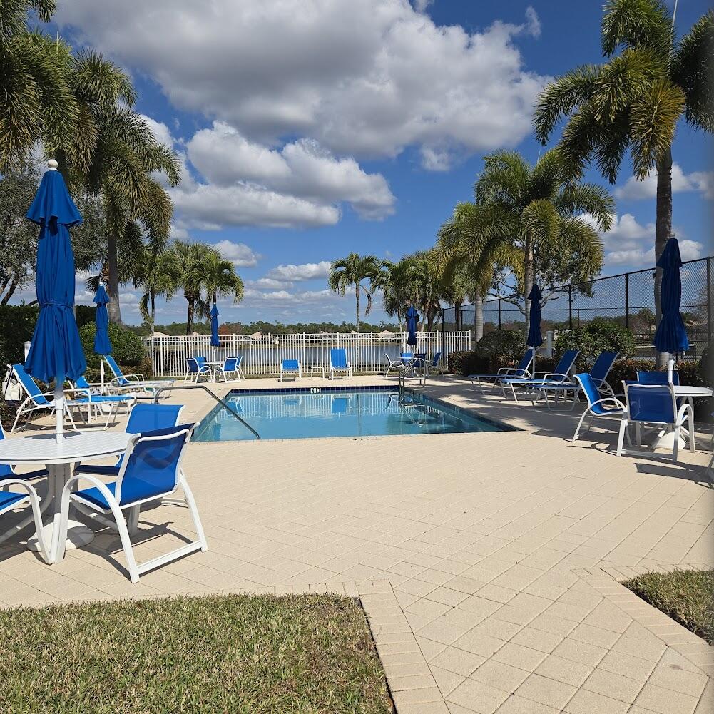 CARLETON OAKS - Residential