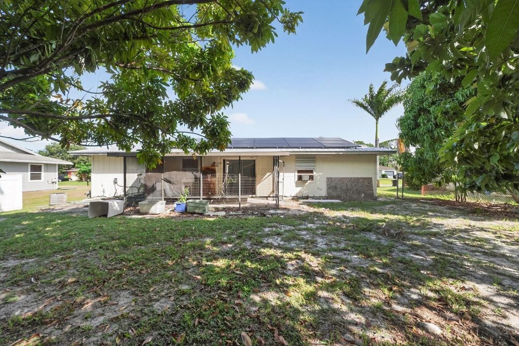 Photo of 2250 SE Glover Street, Port Saint Lucie, FL 34984 (MLS # F10533260)