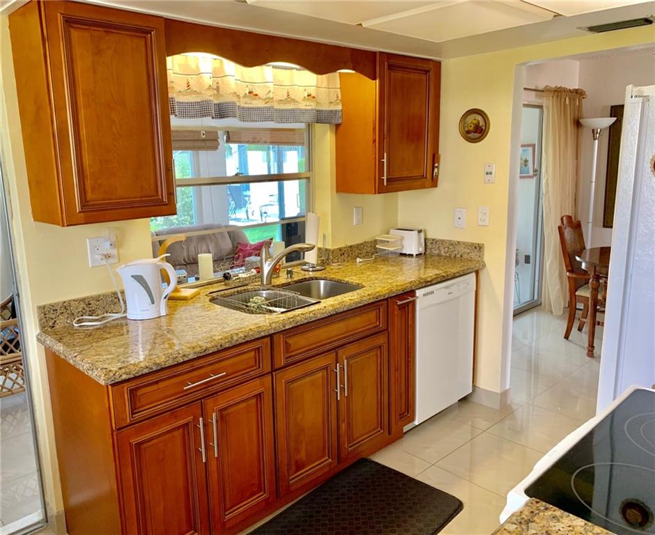 Leisureville Third Sec 65 - Residential