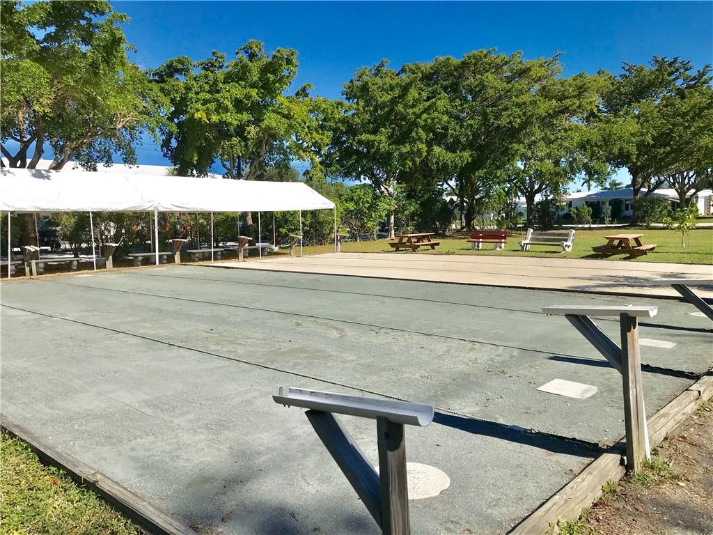 Leisureville Third Sec 65 - Residential