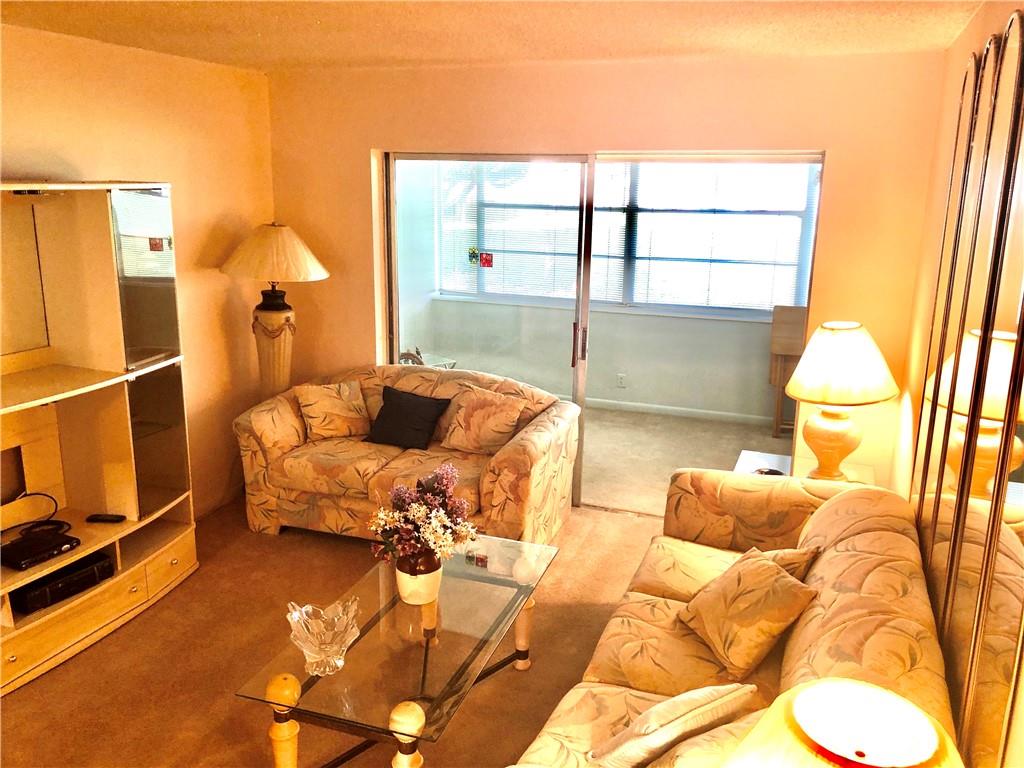 HOLIDAY SPRINGS - Residential