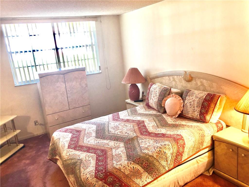 HOLIDAY SPRINGS - Residential