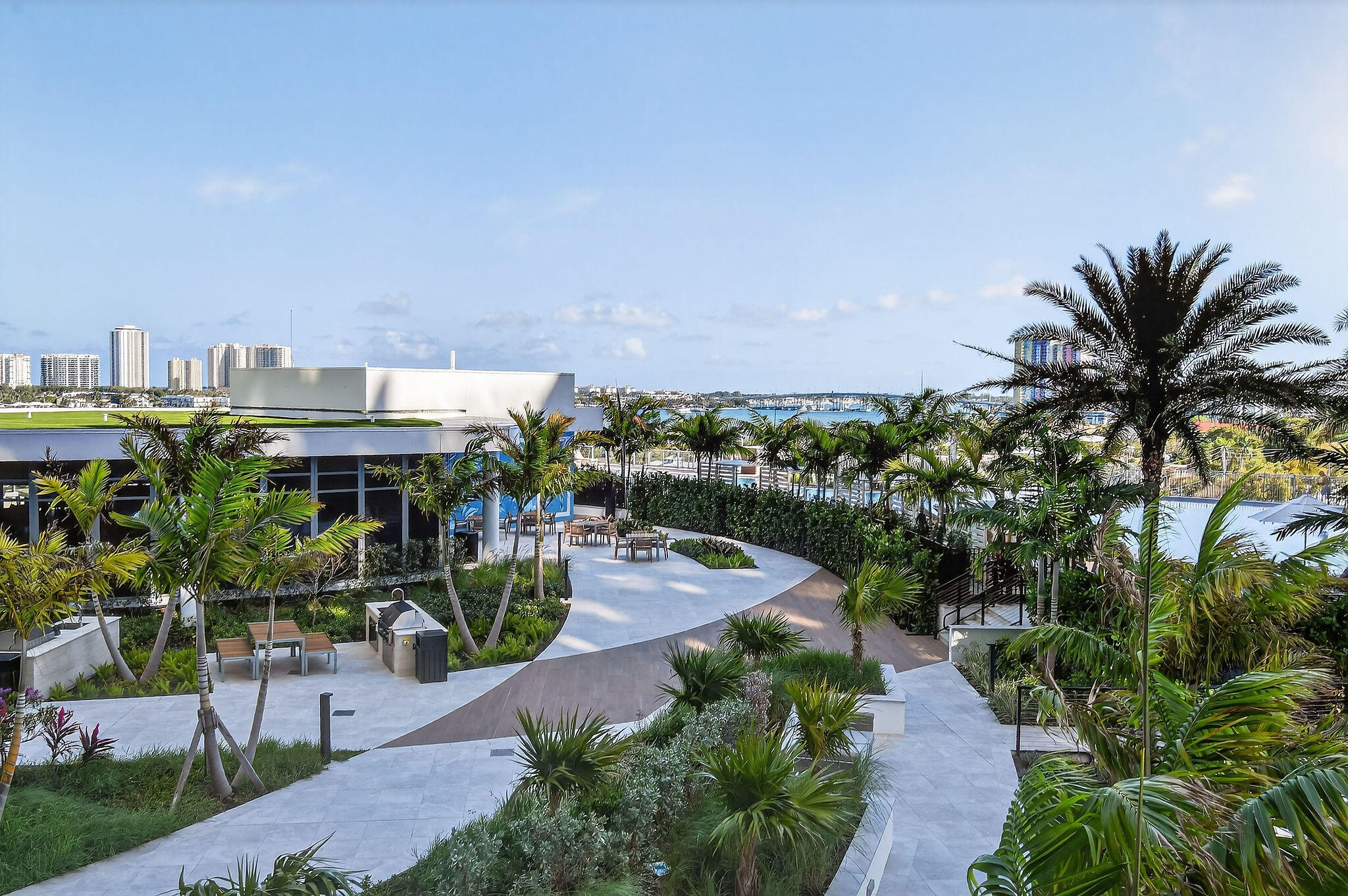 NAUTILUS 220 CONDO - Residential