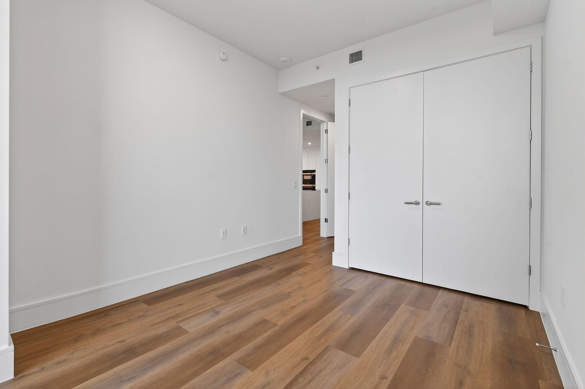 NAUTILUS 220 CONDO - Residential