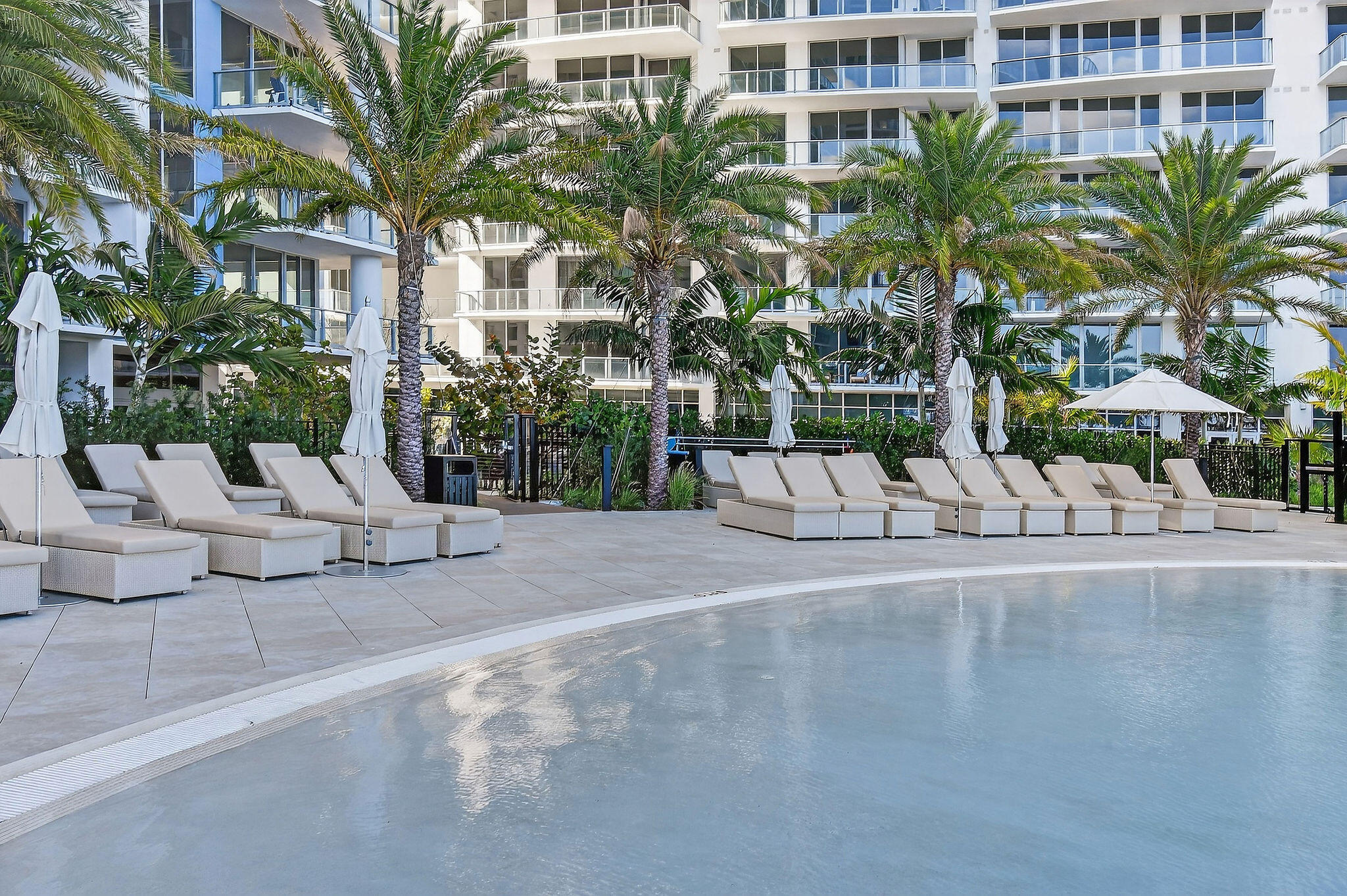 NAUTILUS 220 CONDO - Residential