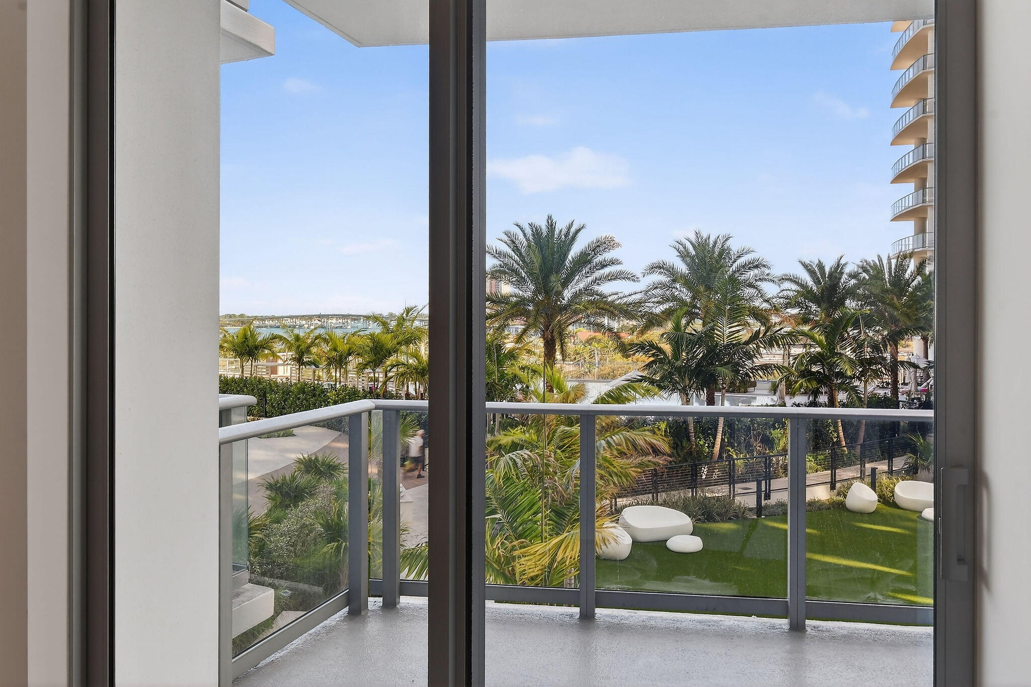 NAUTILUS 220 CONDO - Residential