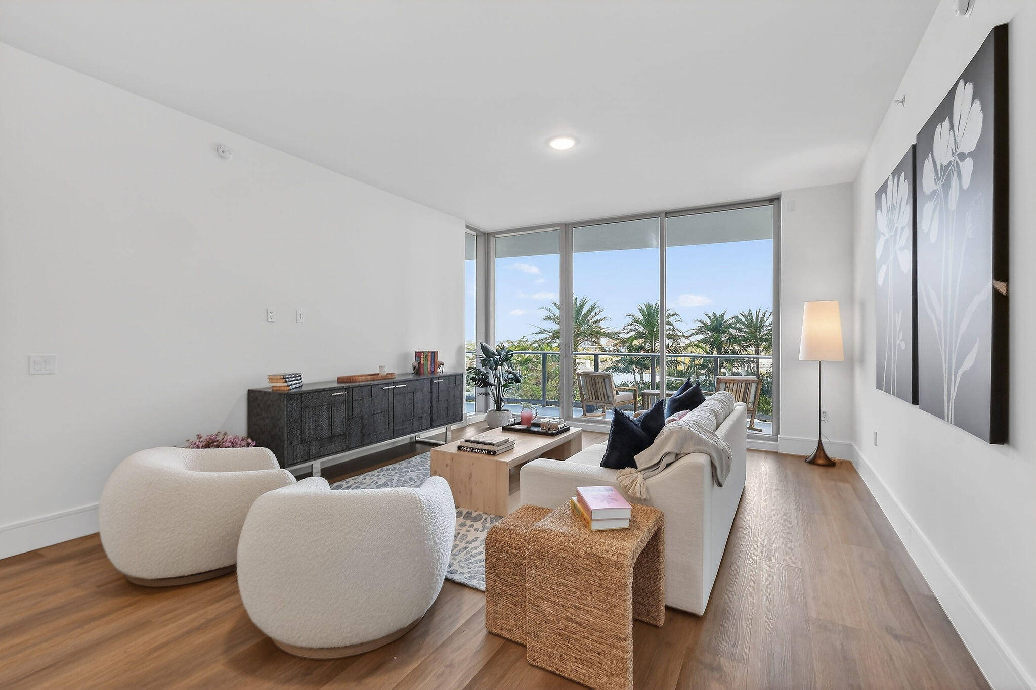 NAUTILUS 220 CONDO - Residential