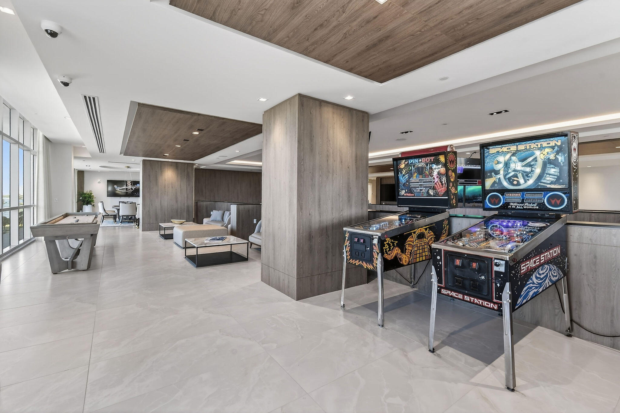 NAUTILUS 220 CONDO - Residential