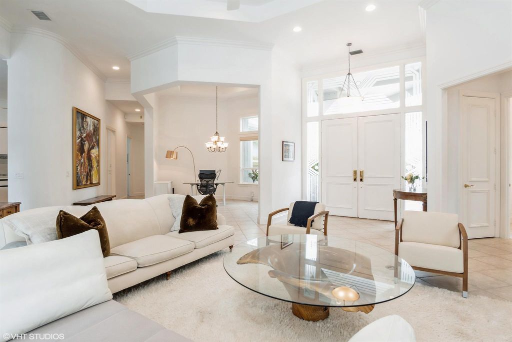 Photo of 18798 SE Old Trail Drive W, Jupiter, FL 33478 (MLS # R11000224)