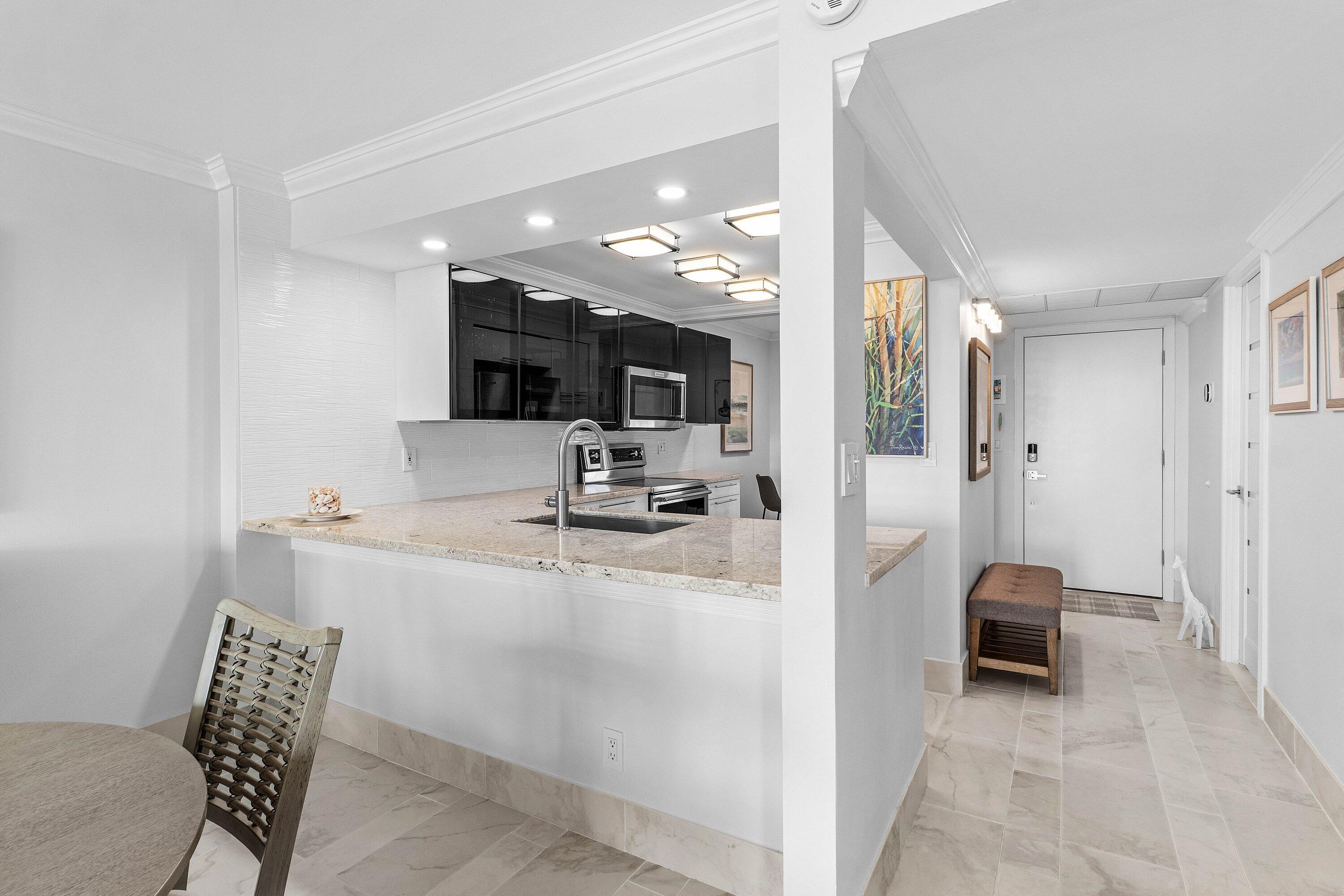 14 Royal Palm Way 501