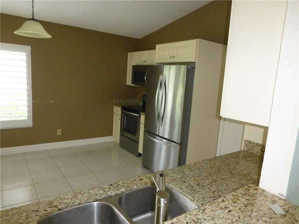 Town & Country Estates Se - Residential