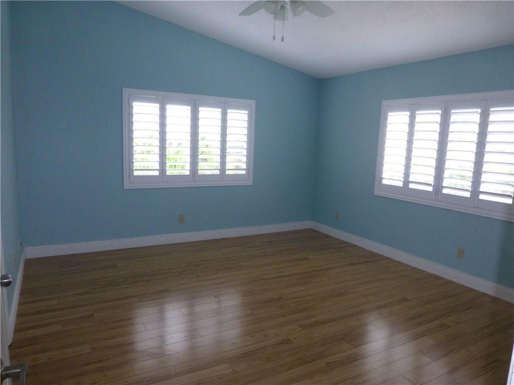 Town & Country Estates Se - Residential