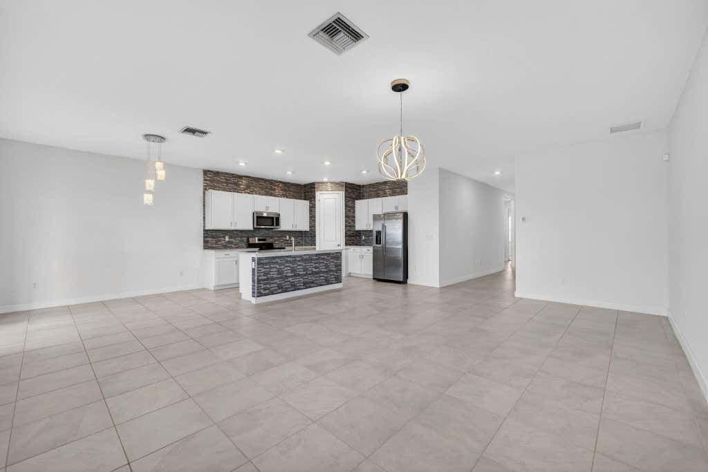 Photo of 13275 NW Copper Creek Drive, Port Saint Lucie, FL 34987 (MLS # B26049164)