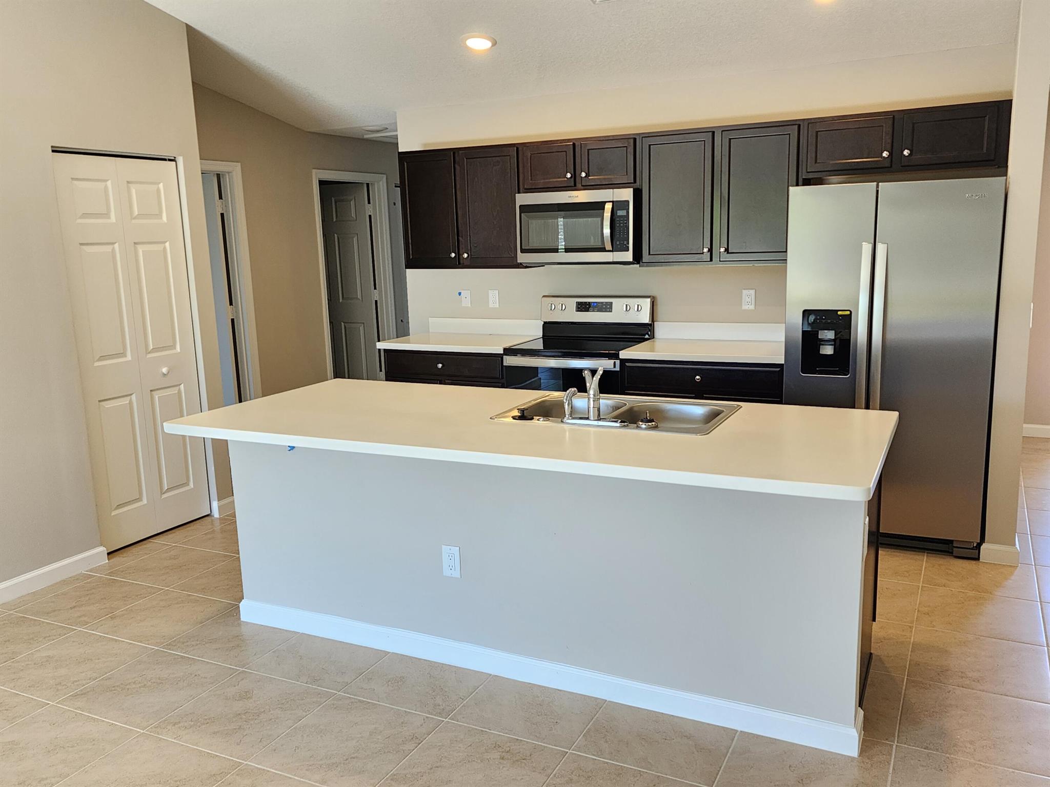 PORT ST LUCIE SECTION 7 - Residential Lease