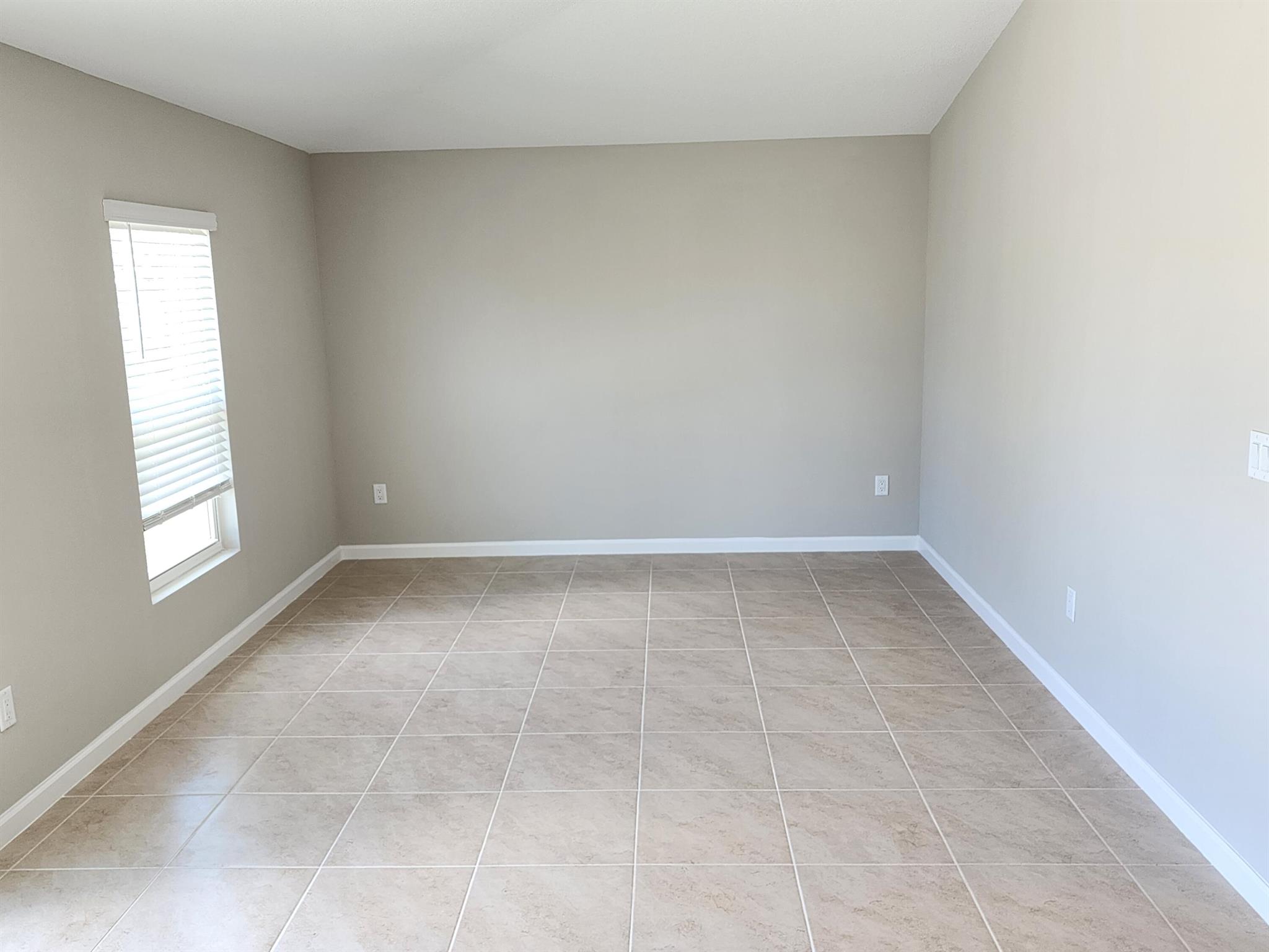 PORT ST LUCIE SECTION 7 - Residential Lease