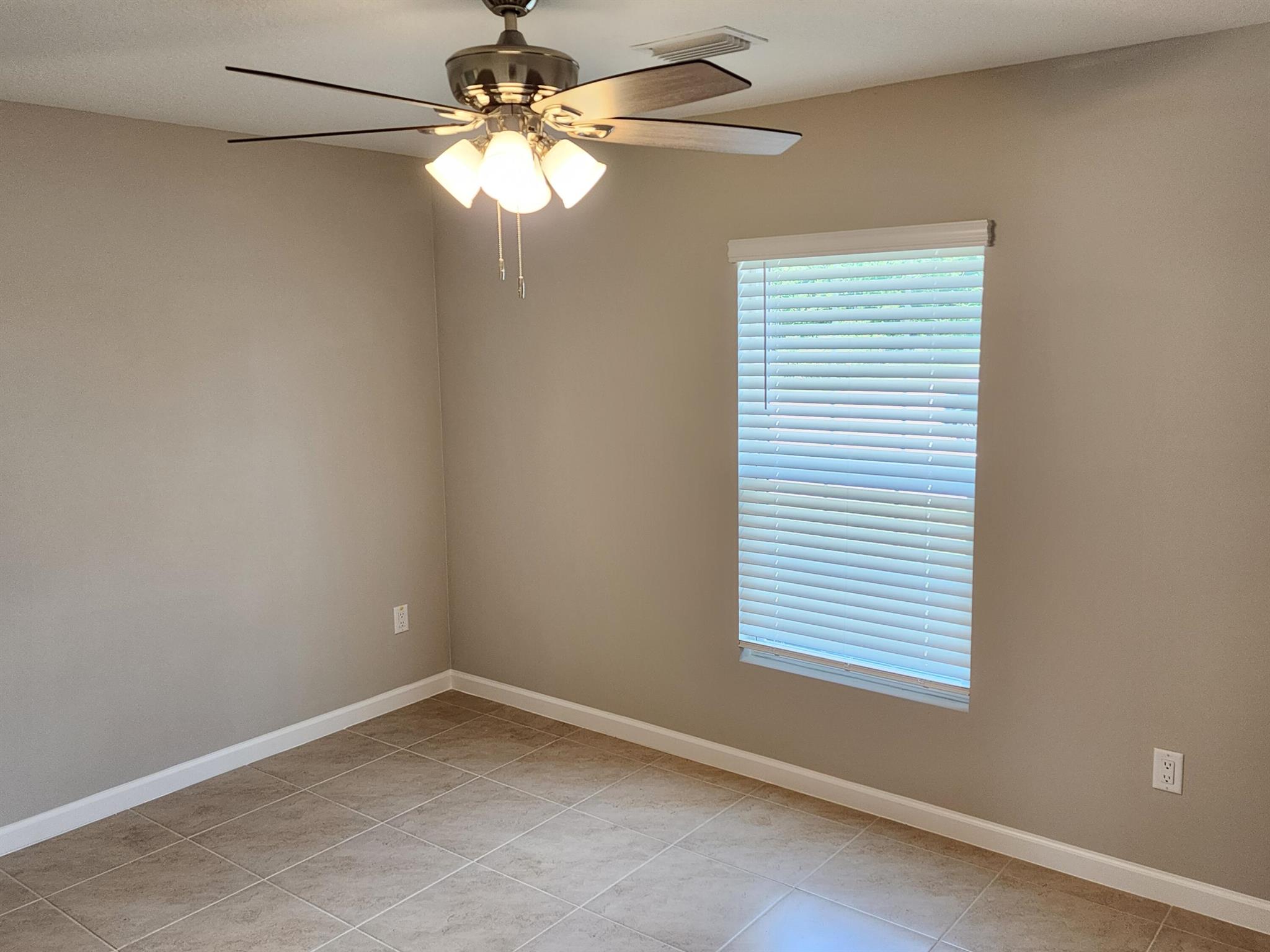 PORT ST LUCIE SECTION 7 - Residential Lease