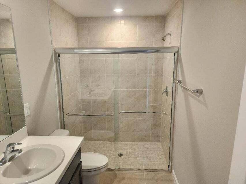 PORT ST LUCIE SECTION 7 - Residential Lease