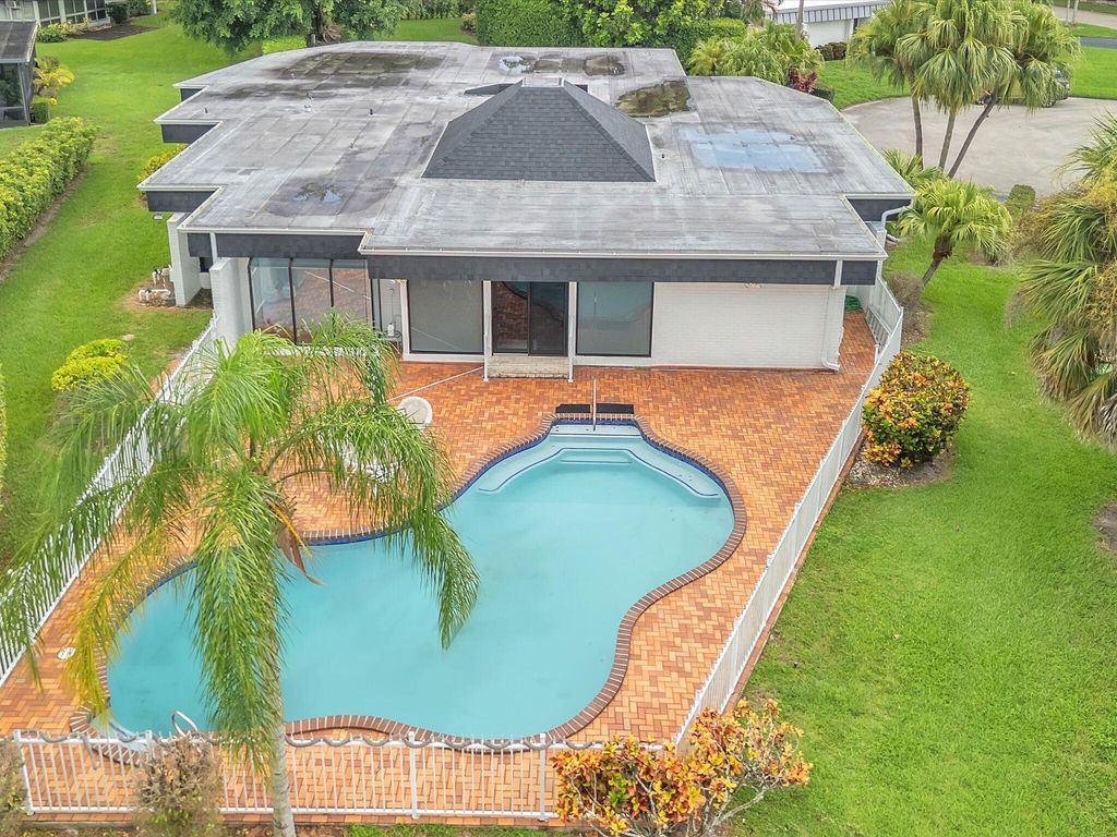 Photo of 5310 Mango Circle, Tamarac, FL 33319 (MLS # R11149022)