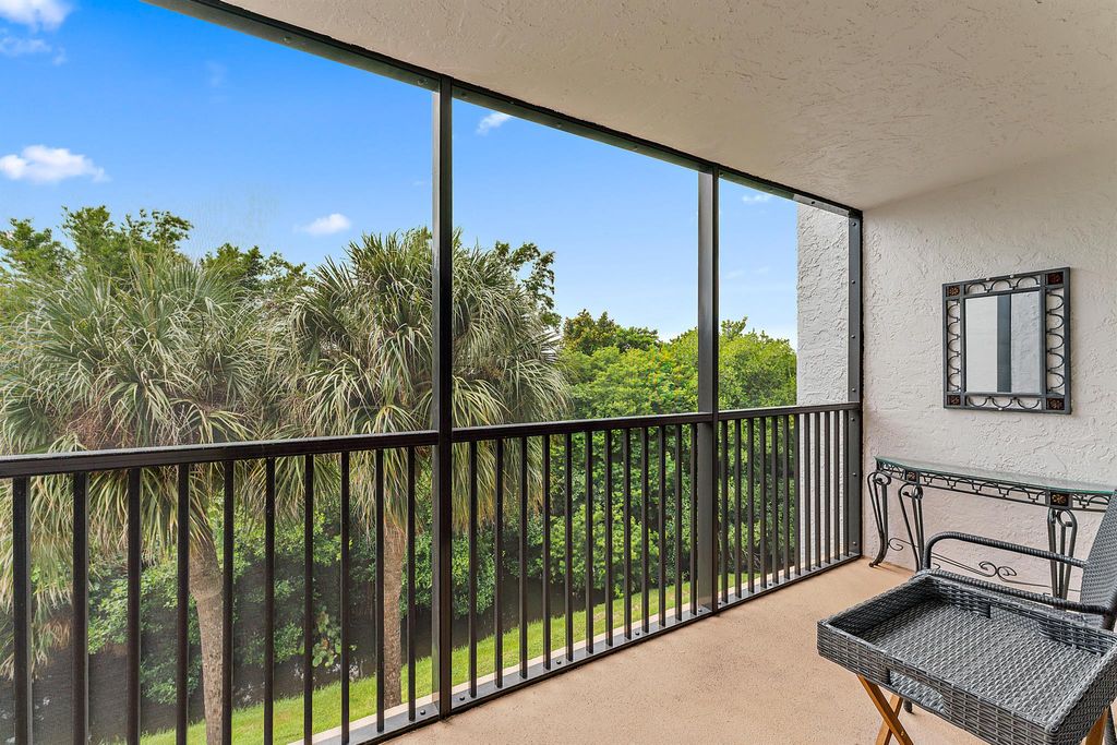 Photo of 1605 S Us Highway 1 #F305, Jupiter, FL 33477 (MLS # R11013062)