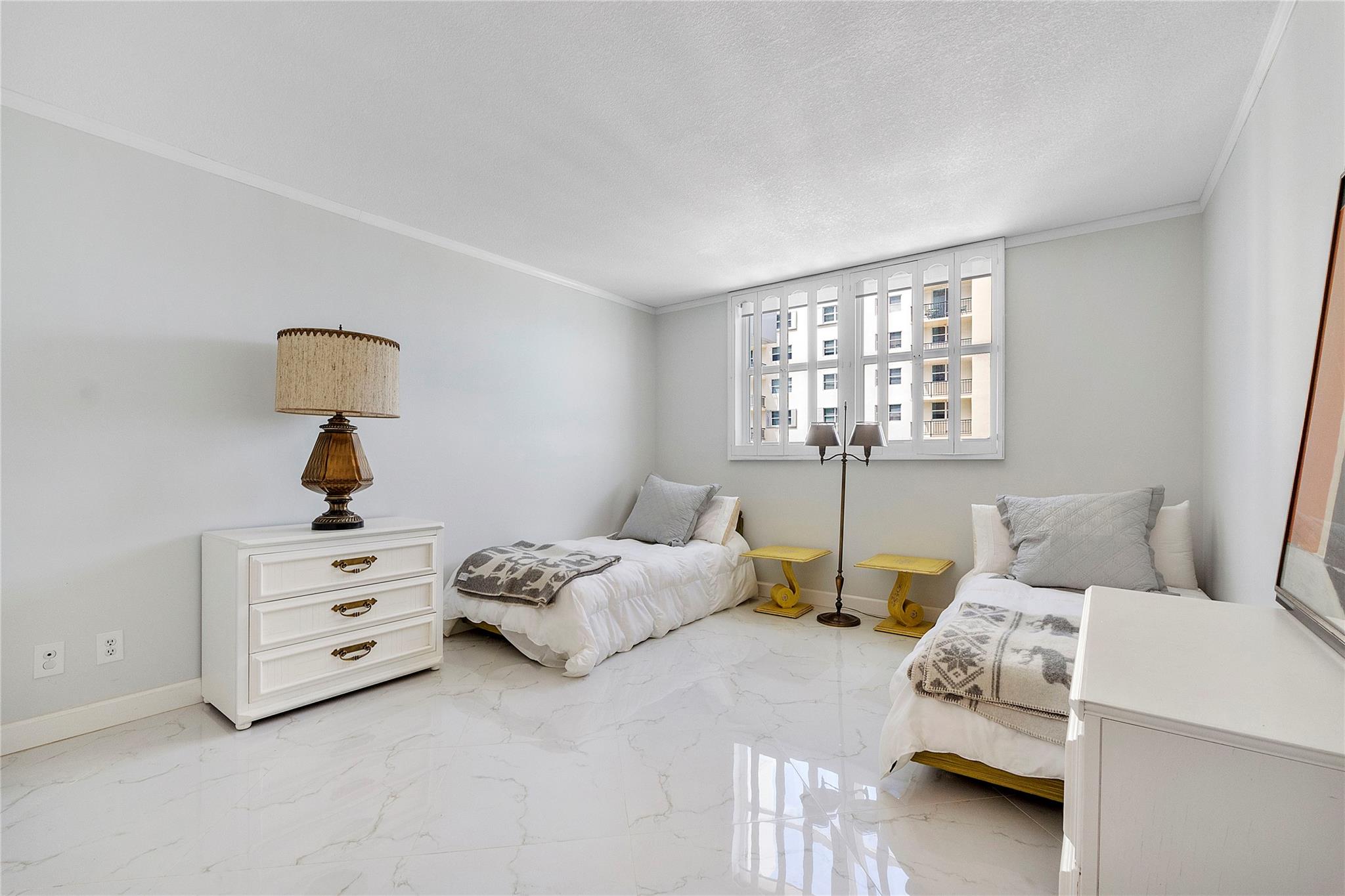 Cambridge Towers - Residential