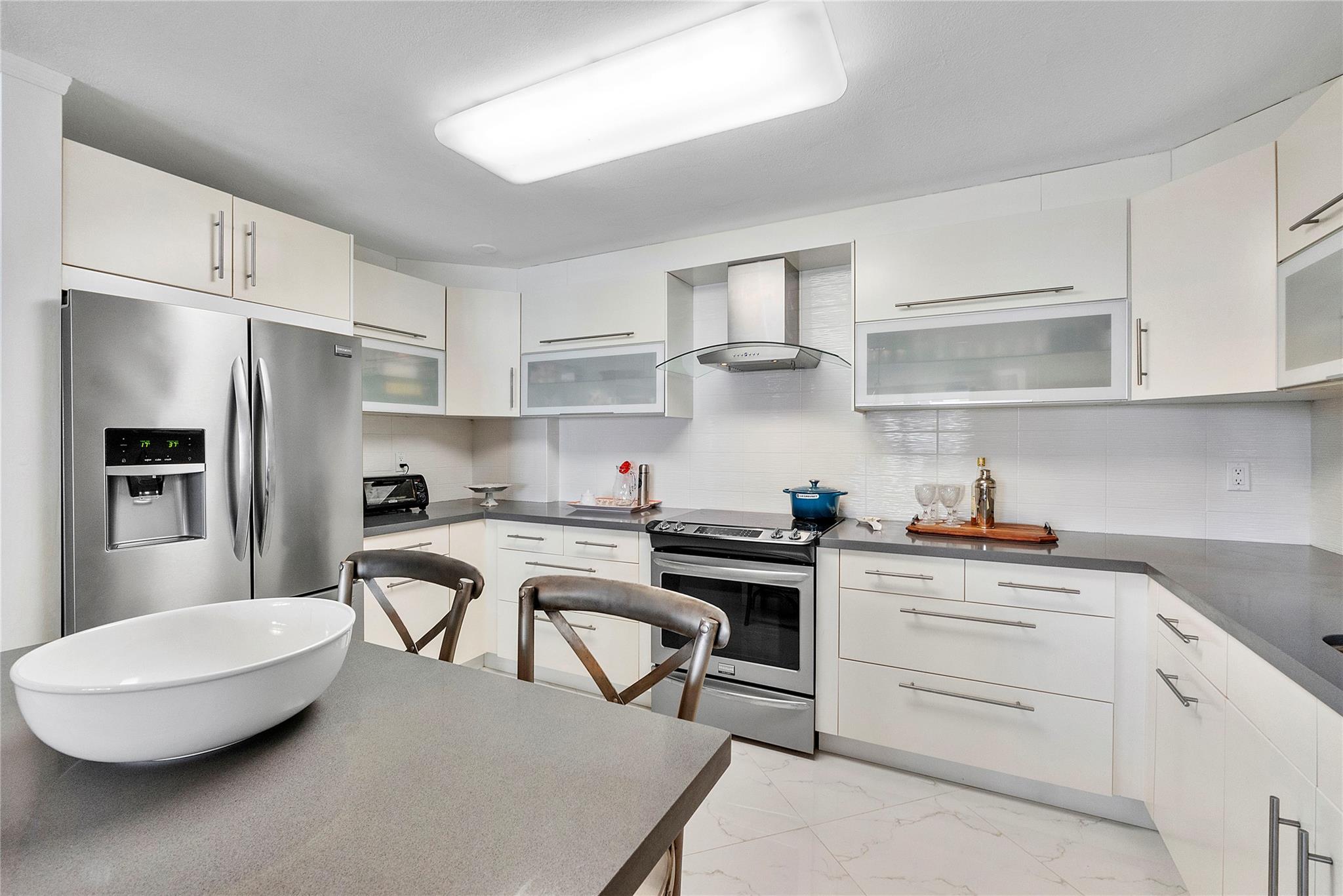 Cambridge Towers - Residential