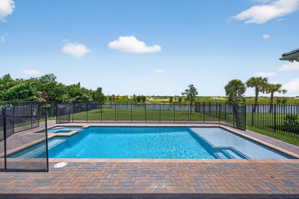 Photo of 13211 Feathering Way, Palm Beach Gardens, FL 33412 (MLS # R11111355)