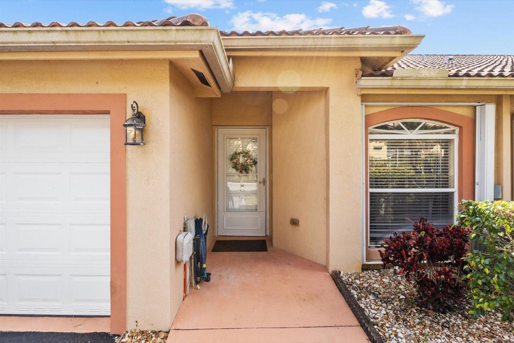 Photo of 4720 Lucerne Lakes Boulevard E #810, Lake Worth, FL 33467 (MLS # R11163338)