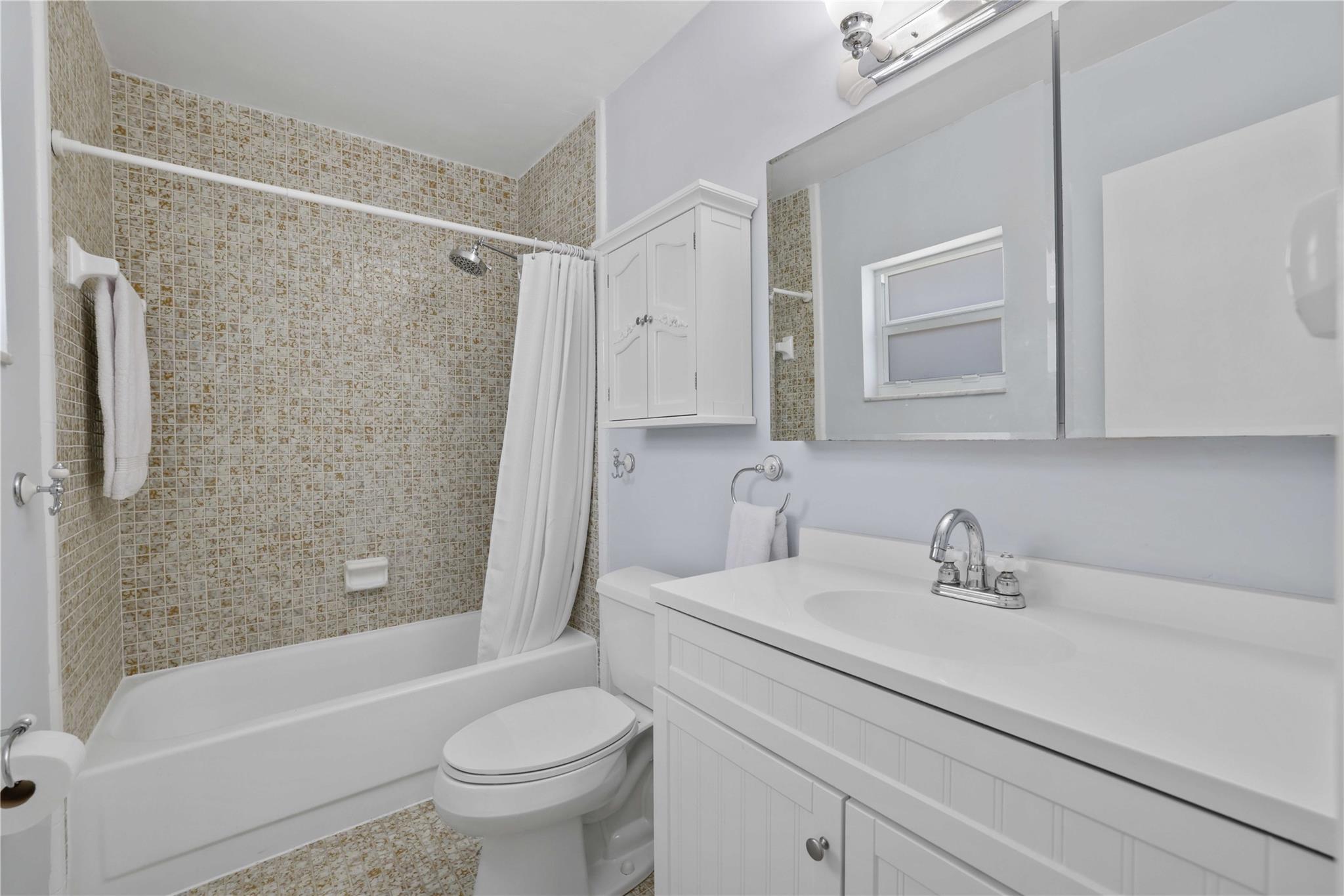 Ramblewood 76-49 B - Residential