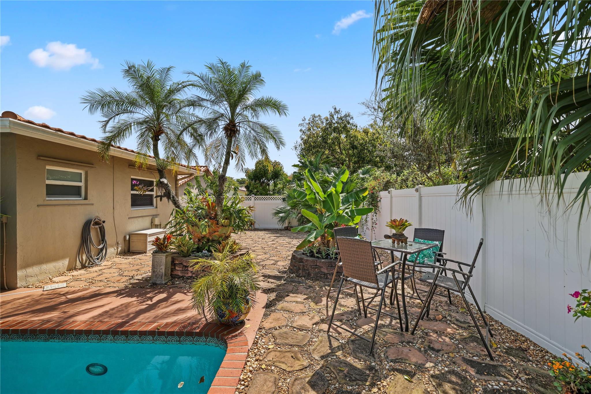 Ramblewood 76-49 B - Residential