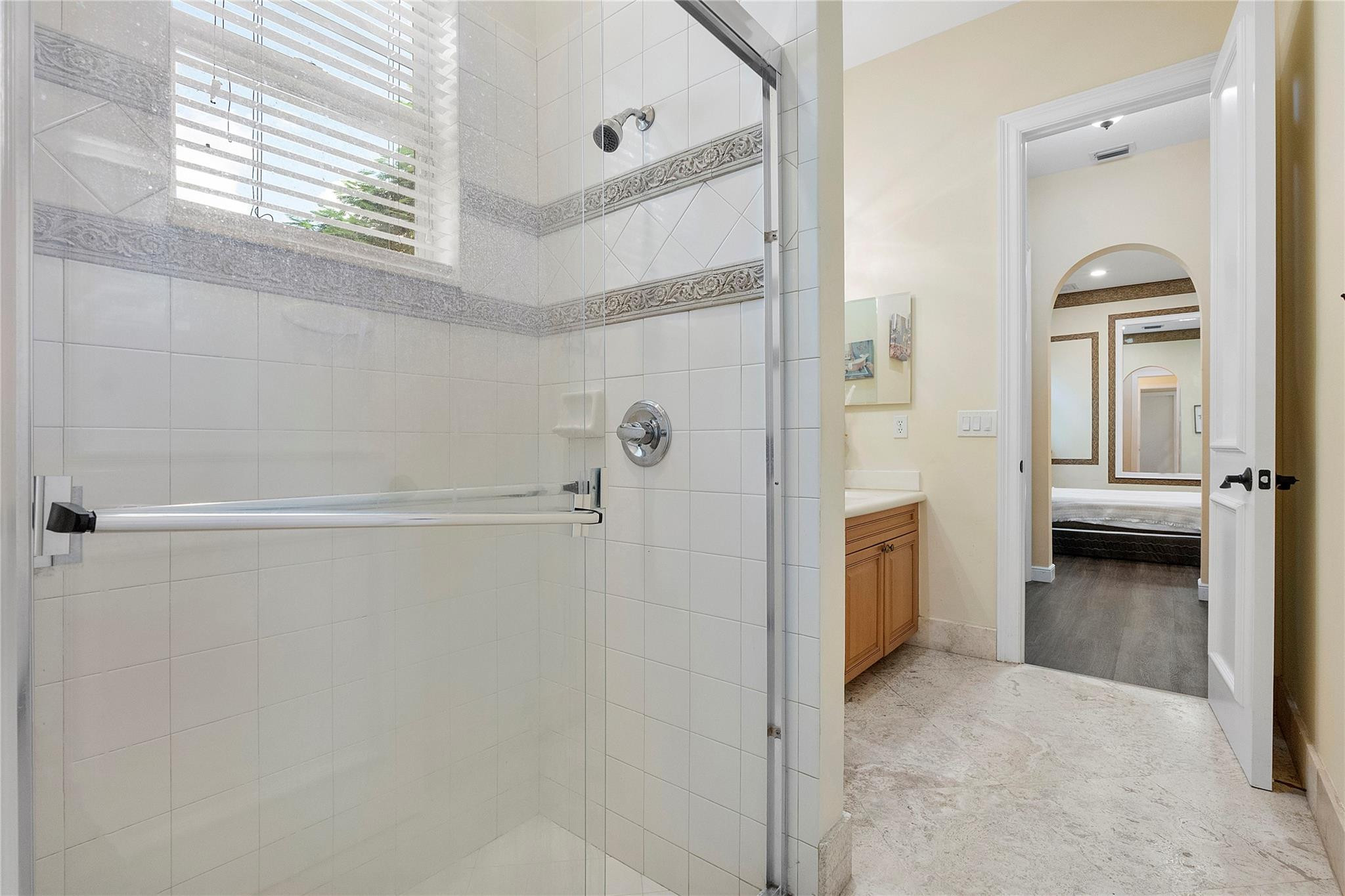 FOX RIDGE 157-8 B LOT 32 BLK K - Residential