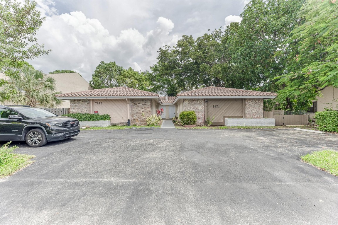 Coral Spgs Sub 1 59-30 B - Residential