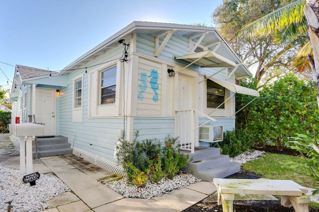 Photo of 216 S M Street #1, Lake Worth Beach, FL 33460 (MLS # R11096059)