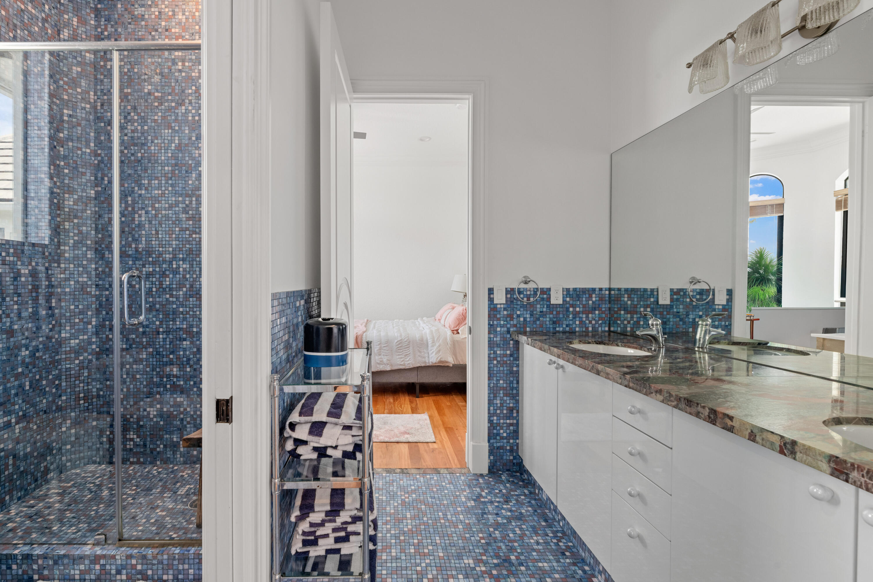 SOUTHFIELDS - Residential