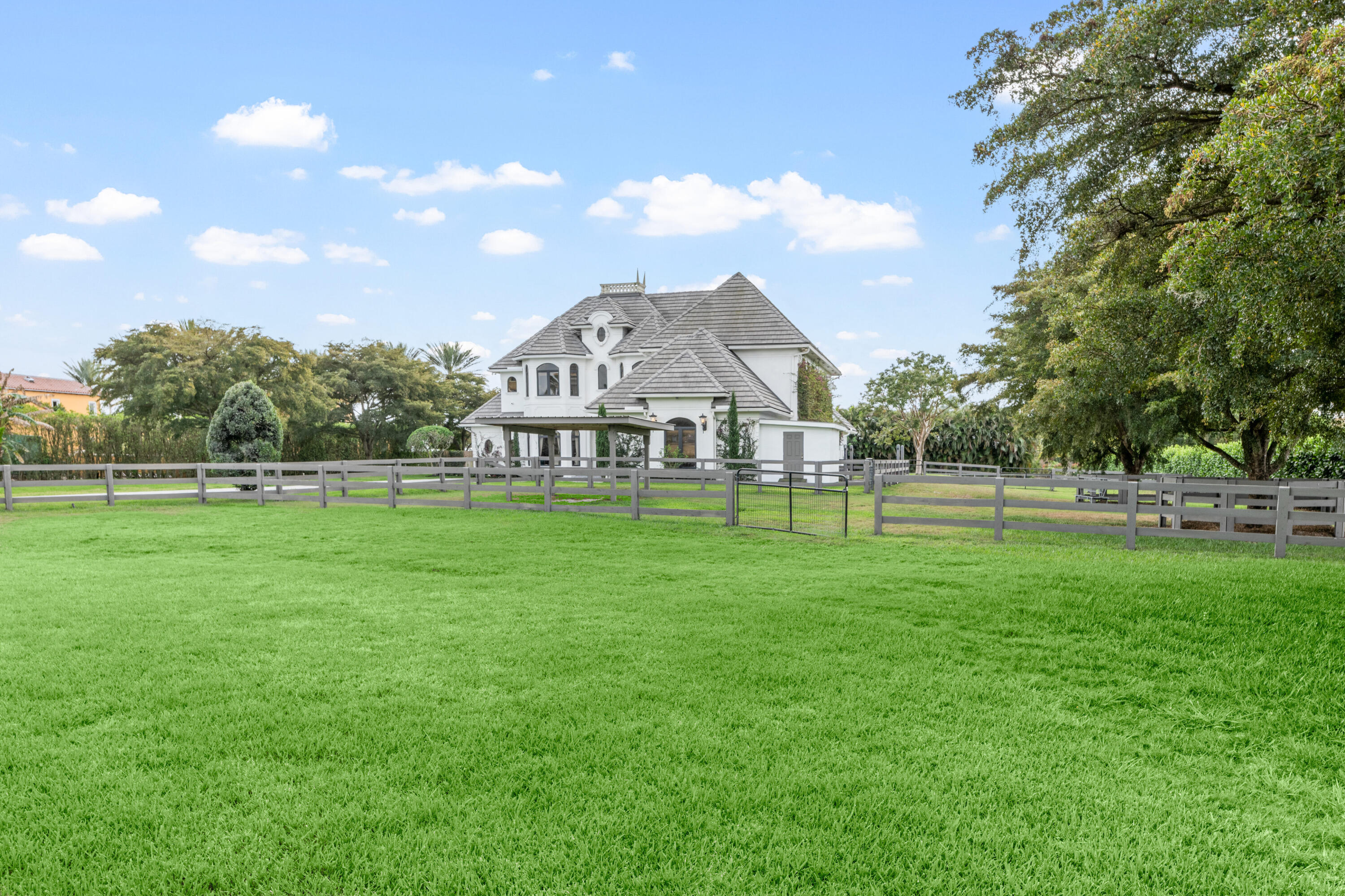 SOUTHFIELDS - Residential