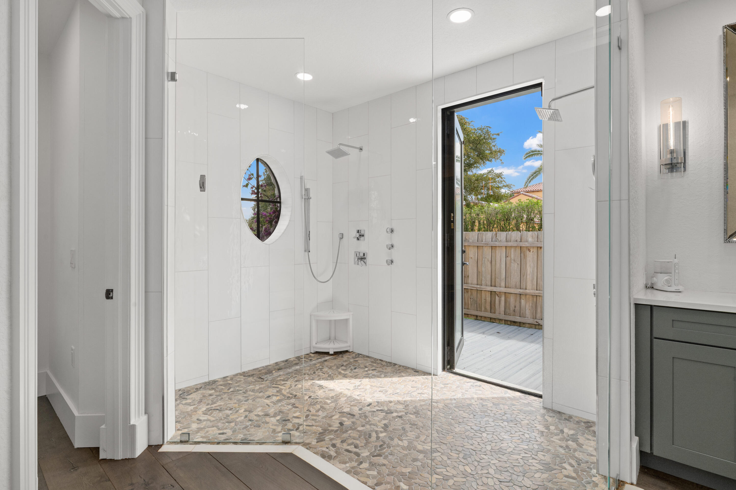 SOUTHFIELDS - Residential