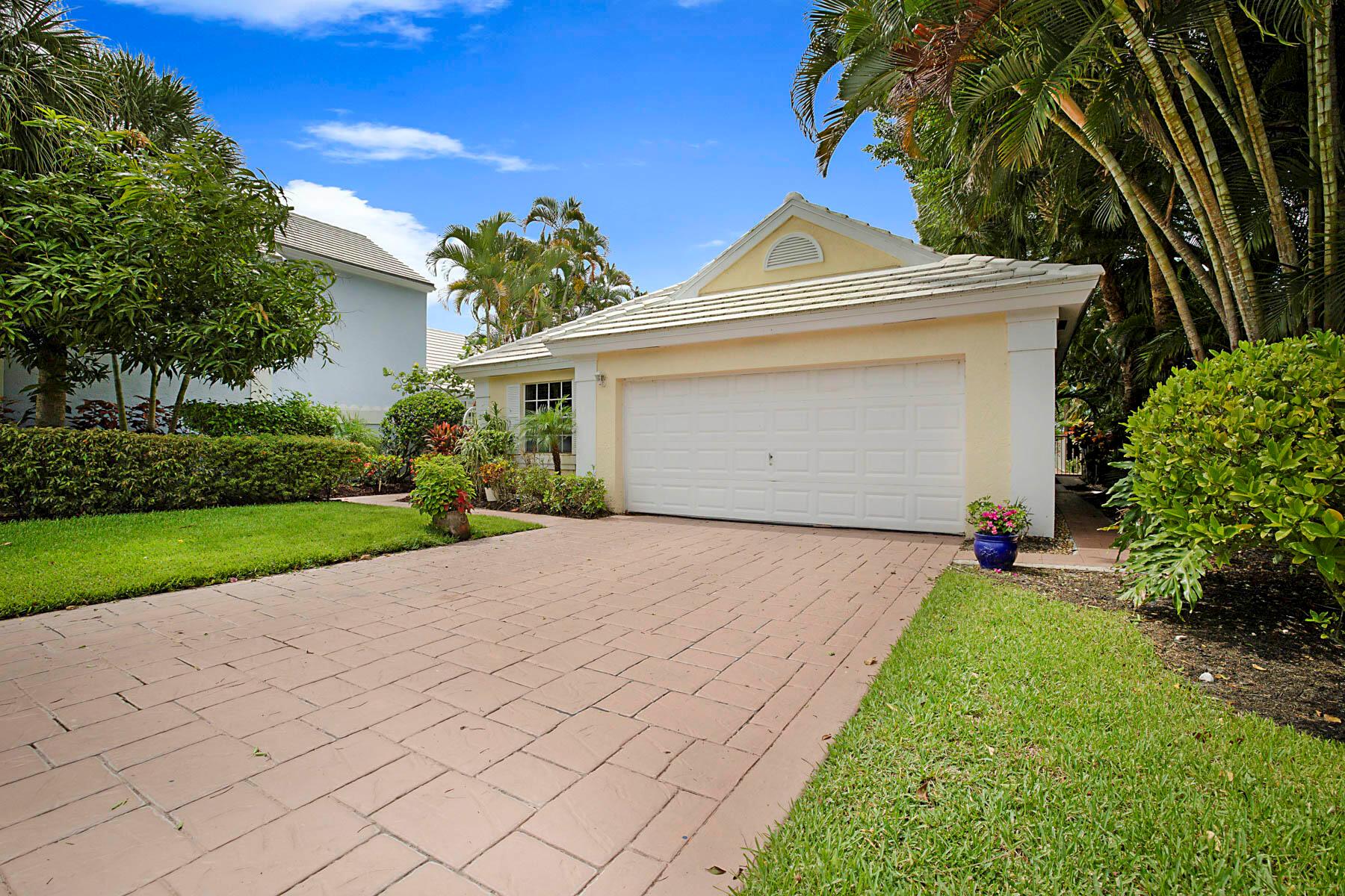 9358 Heathridge Drive