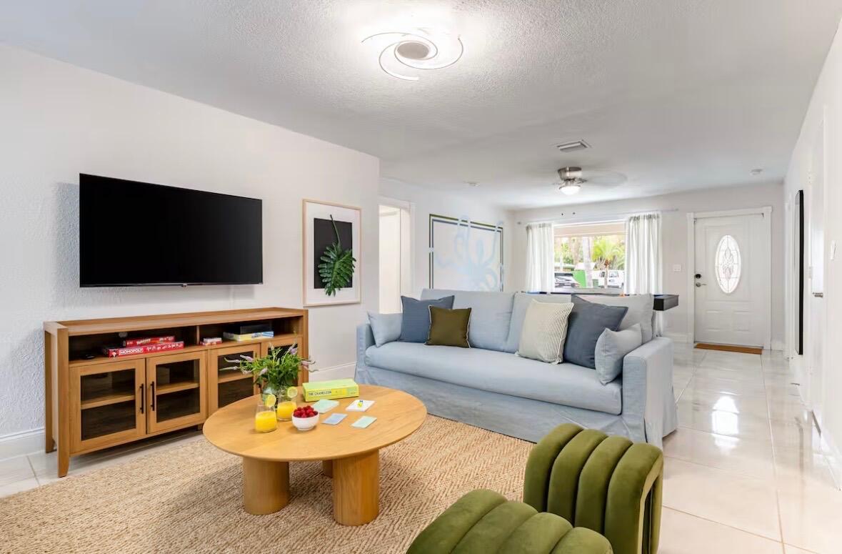 RIVERLAND VILLAGE SEC 1-REPLAT - Residential