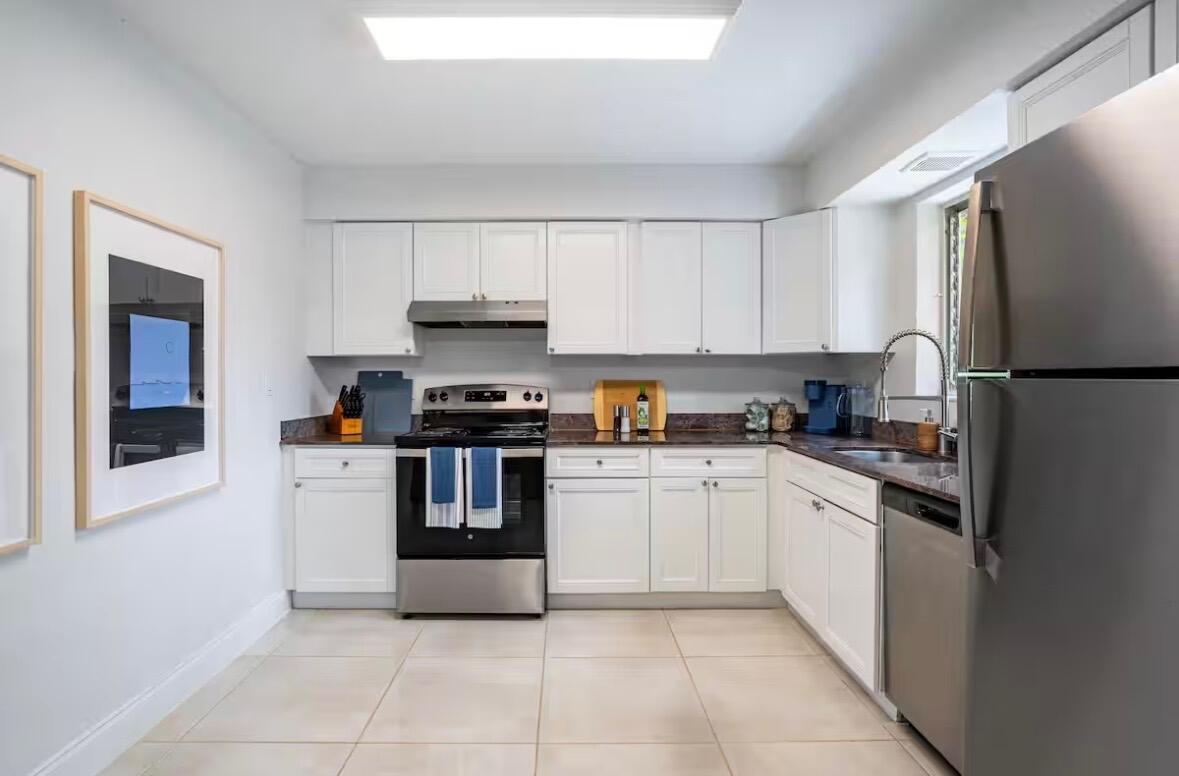 RIVERLAND VILLAGE SEC 1-REPLAT - Residential