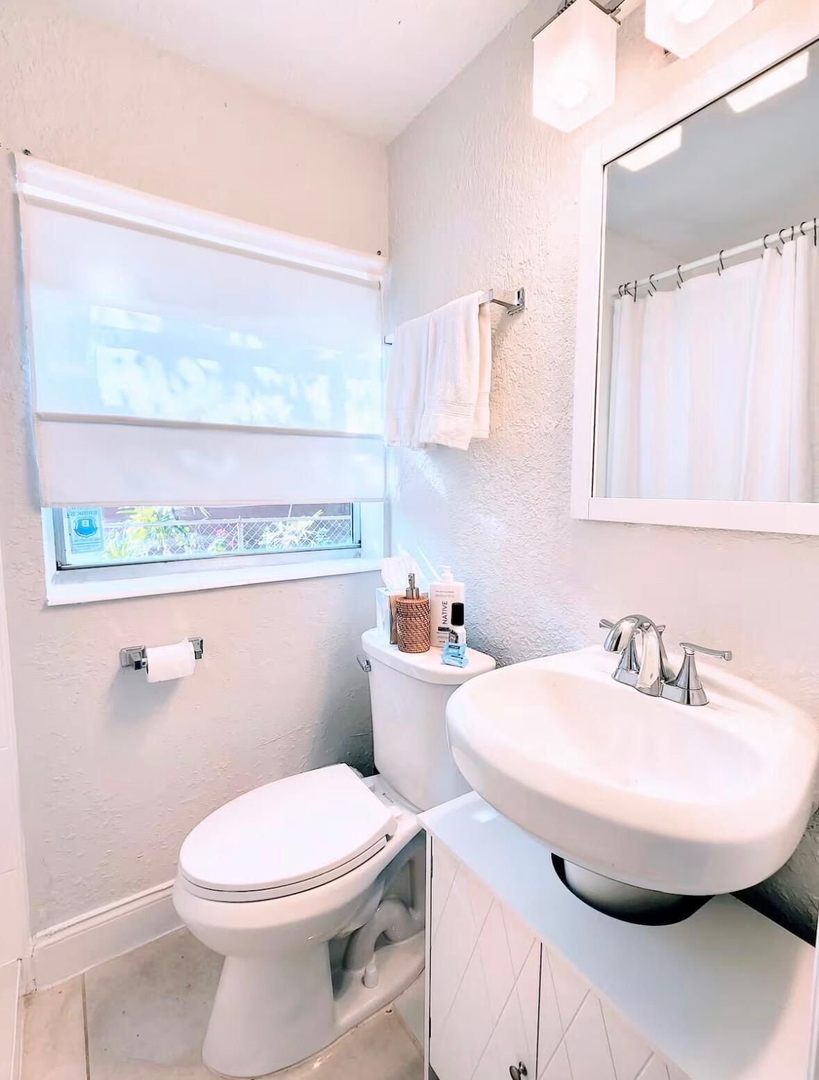 RIVERLAND VILLAGE SEC 1-REPLAT - Residential