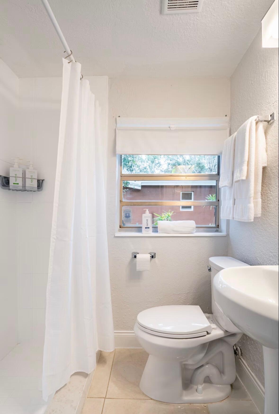 RIVERLAND VILLAGE SEC 1-REPLAT - Residential