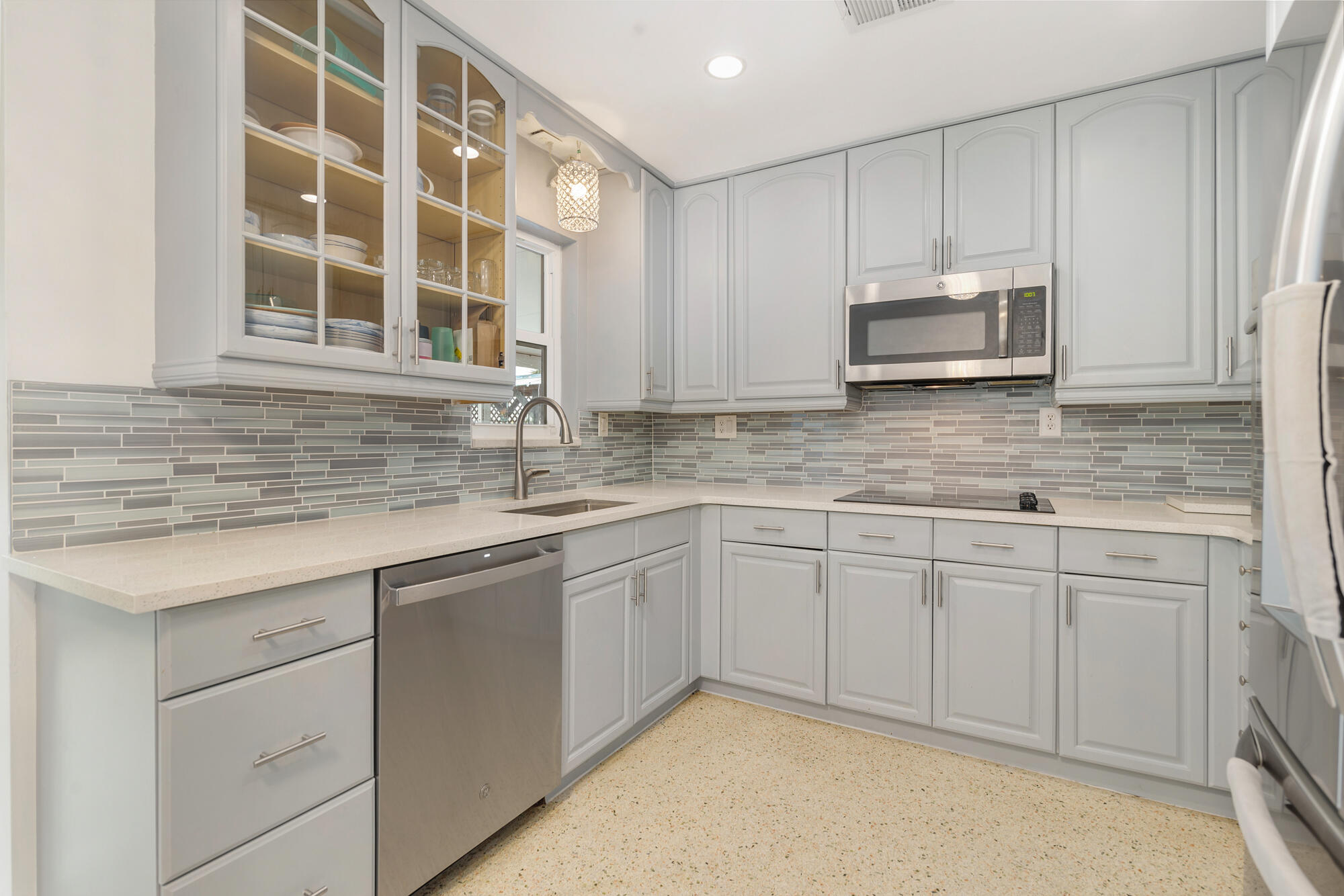 NORTH LAKE WORTH - Residential