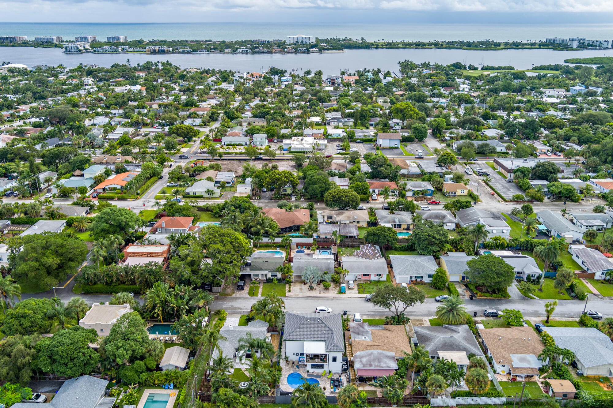NORTH LAKE WORTH - Residential