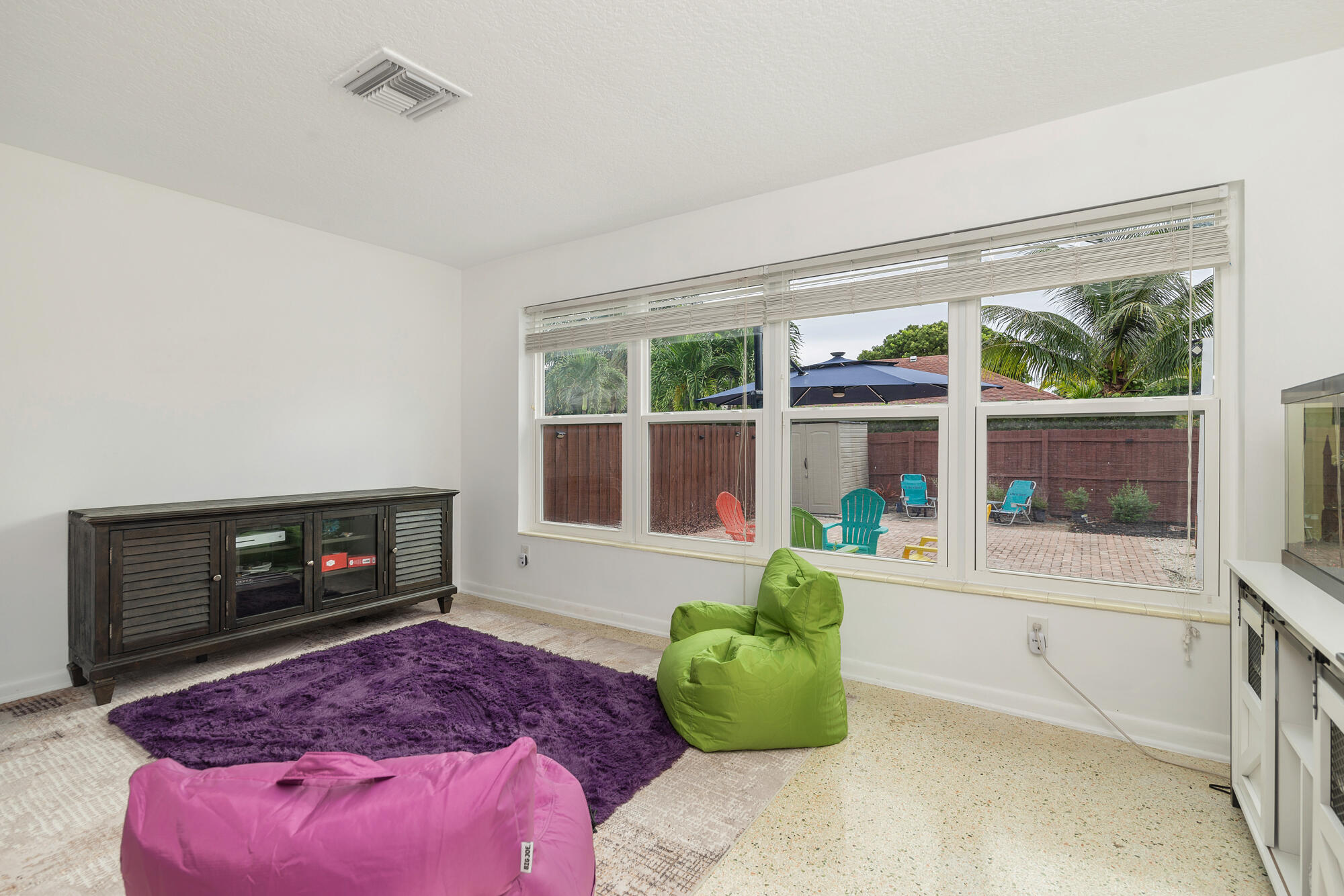 NORTH LAKE WORTH - Residential