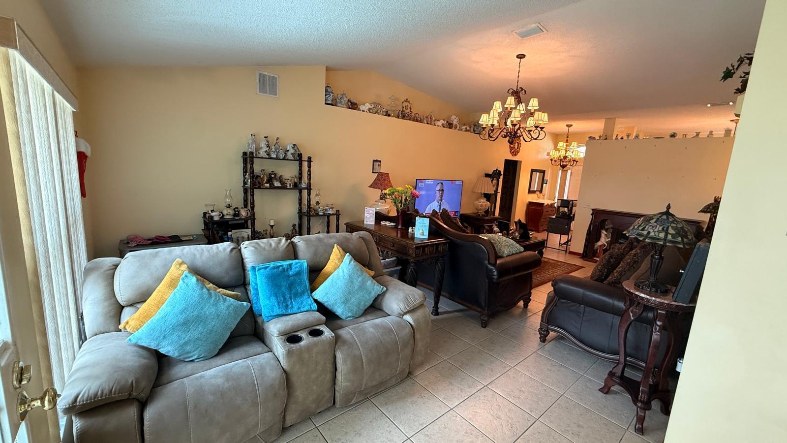 PORT ST LUCIE SECTION 19 - Residential
