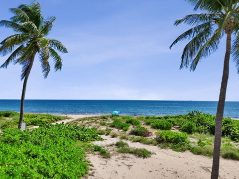 Tiny photo for 2000 S Ocean Boulevard #7N, Lauderdale By The Sea, FL 33062 (MLS # B26085911)