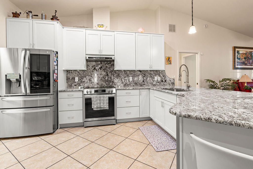 LAKE JOSEPHINE SUBD - Residential