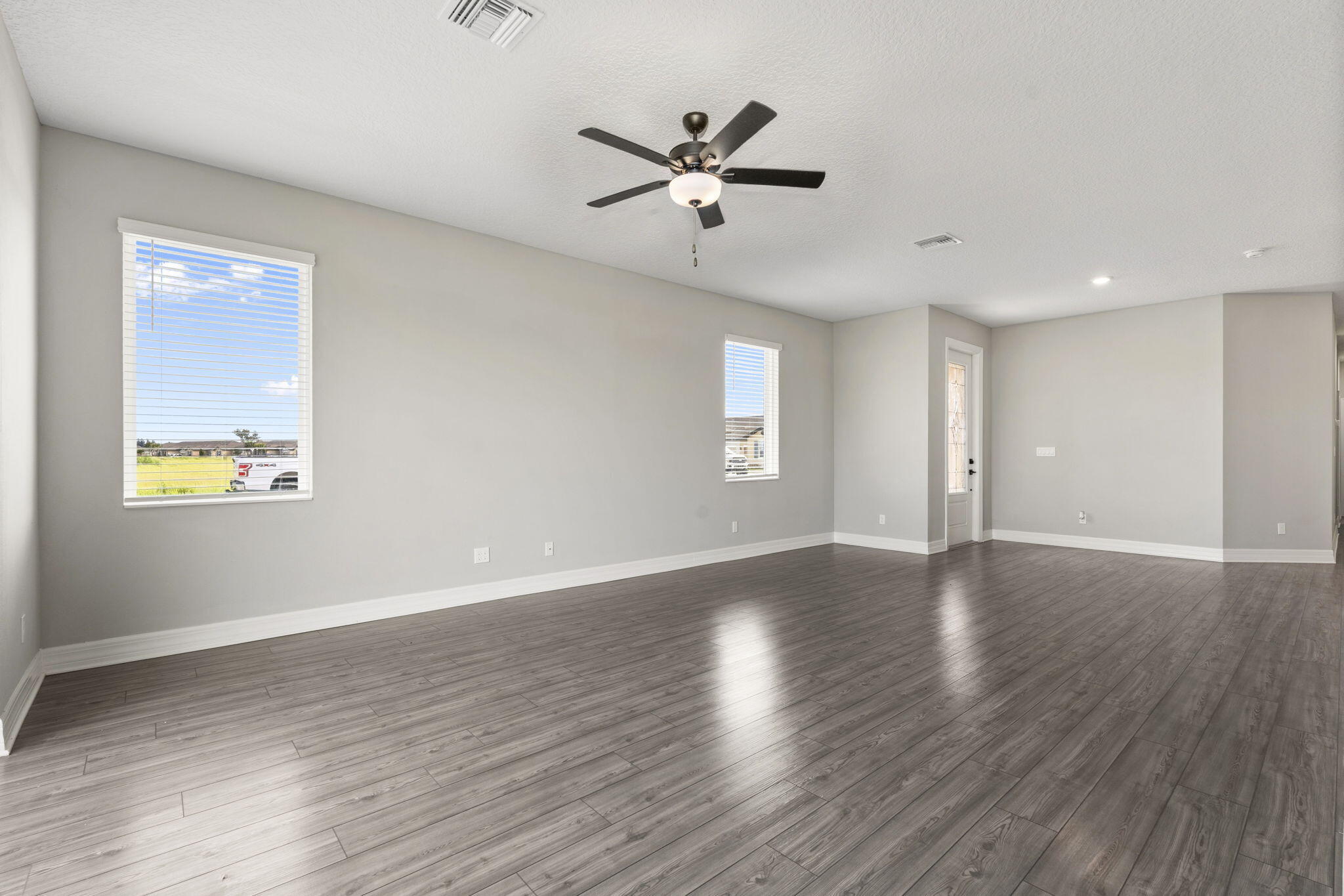 CELEBRATION POINTE - Residential