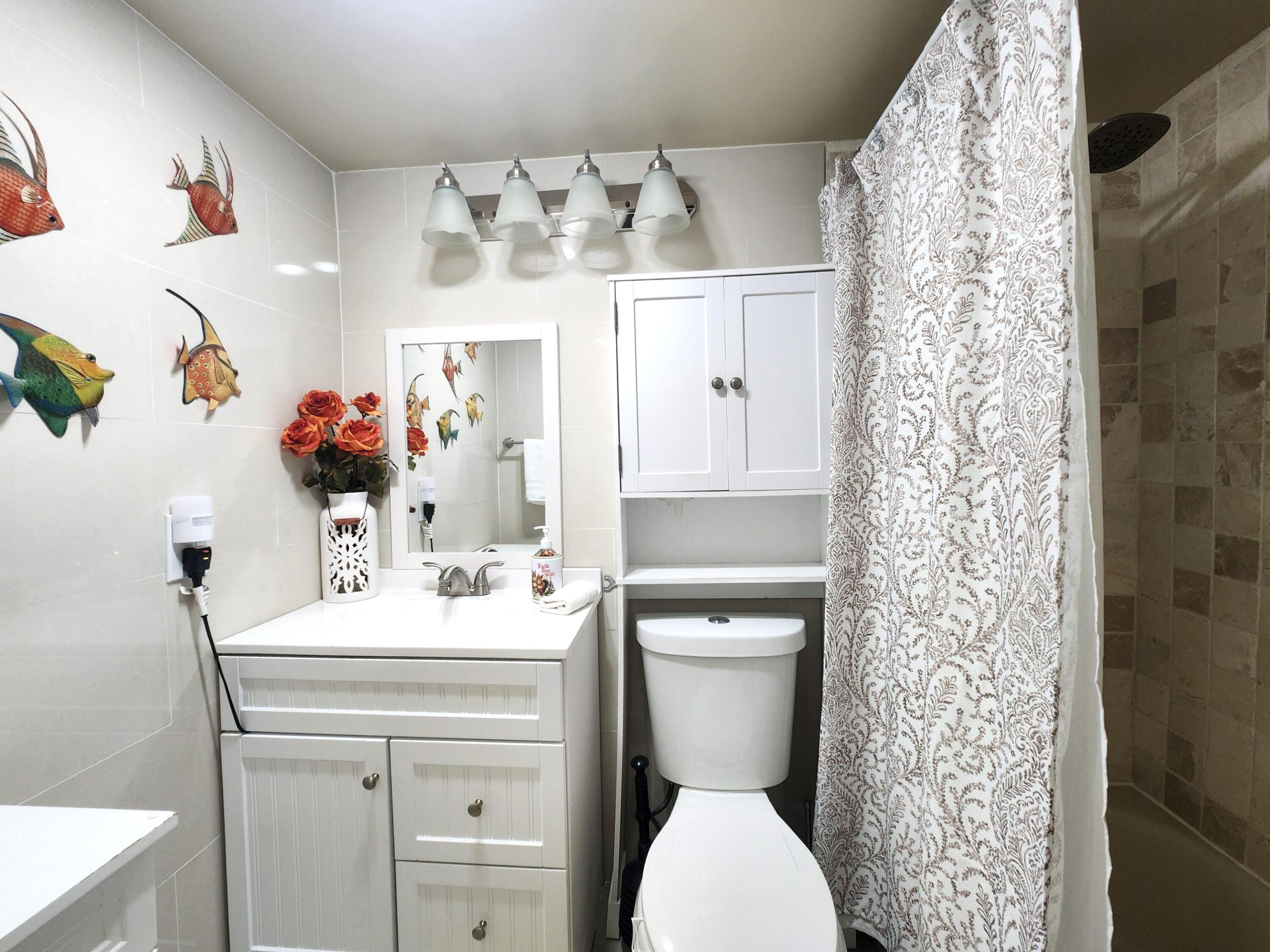 ELLESMERE A CONDO - Residential