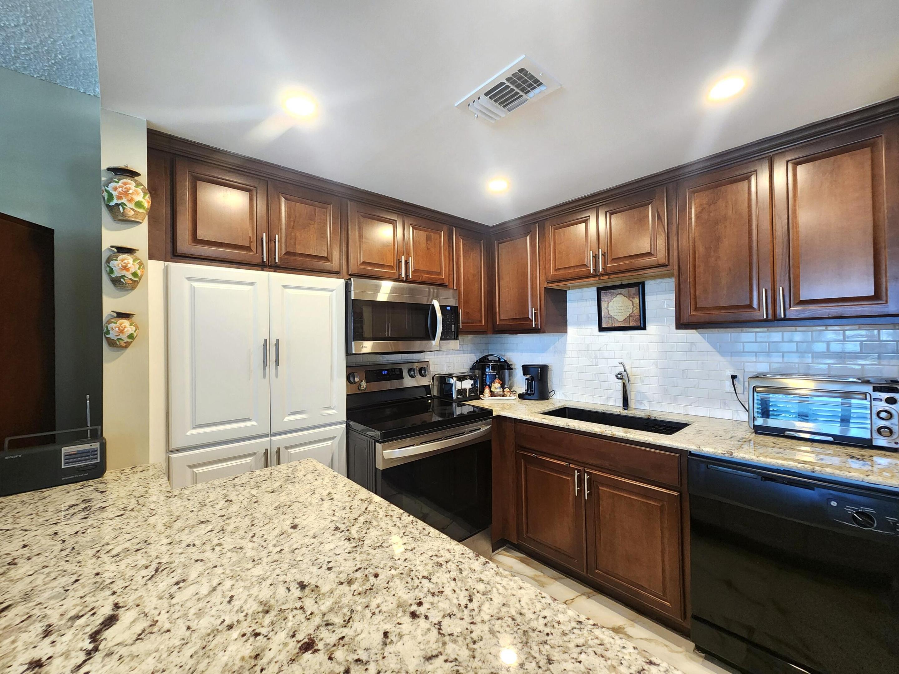 1012 Ellesmere A 1012