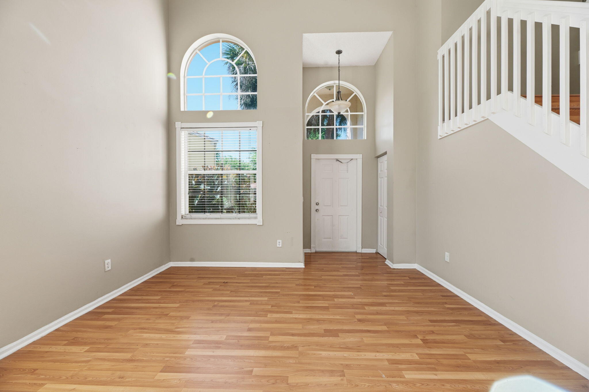 6334 Stonehurst Circle